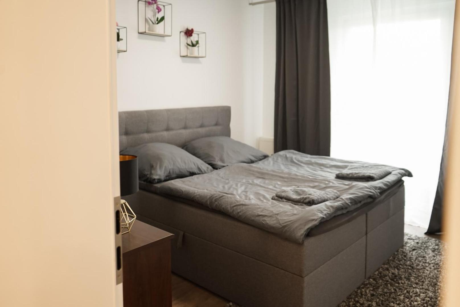 Moeblierte 3-Zimmer-Wohnung Nahe Duesseldorf In Duisburg-Sued Exterior photo